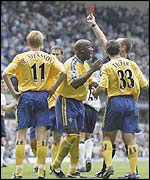 Southampton players protest Michael Svensson's dismissal